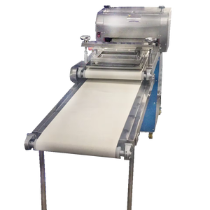 Motor 220V/380W 750W Power Bakery 2 MÁQUINA DE MOLDEO DE MASA TRANSPORTADORA 2200x640x1200 (DxRxC) Garantía 1 año Vietnam - Product Image 1