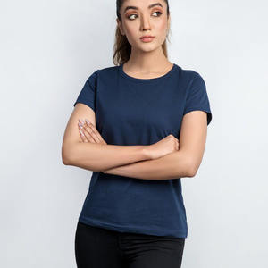 เสื้อยืดคอกลมแขนสั้นเข้ารูปสำหรับผู้หญิงลายสีพื้นแฟชั่นฤดูร้อนออกแบบโลโก้ได้ตามต้องการ - Product Image 3