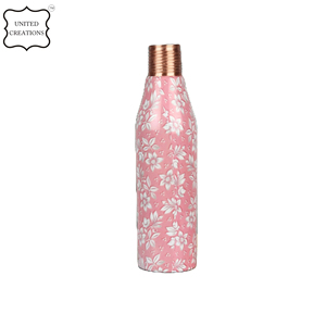 Bouteille d'eau isolée en cuivre en acier inoxydable de qualité alimentaire rose de 750ml étanche et adaptée à la rentrée scolaire - Product Image 2