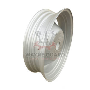 Nouvelle jante arrière argentée 14 x 38 en acier robuste, pièce TC n° TC 24 442, OEM 005414U91, compatible avec les modèles de tracteurs MF 290/375/390 M/S - Product Image 6