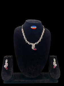 Ensemble de colliers et de boucles d'oreilles Premium AD pour femmes Artisanat exquis pour les colliers de mode festifs et traditionnels - Product Image 4