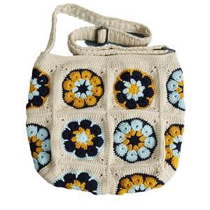 Bolso de Hombro de Ganchillo de Lana Hecho a Mano con Cierre Abierto, Correa Única de Gran Capacidad y Suave para Uso Diario de Mujeres - Product Image 5