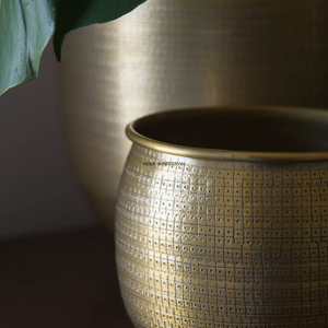 Jardinières en métal personnalisables en laiton plein air décoratif jardin Pots de fleurs forme jardinière et Pots pour présentoir de fleurs - Product Image 4