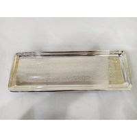 Plateau décoratif rectangulaire en métal couleur argent, plateau de service élégant en acier inoxydable brillant pour l'entrée, la coiffeuse et la présentation de parfums