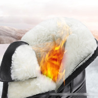 Vente en gros Bottes d'hiver Chaussures d'extérieur en coton épais isolant en peluche Bottes de neige antidérapantes et résistantes à l'usure