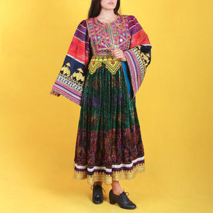 Robe de soirée traditionnelle élégante, Banjara, ethnique, vintage, africaine/Pakistan, Kutchi, 2023 - Product Image 2