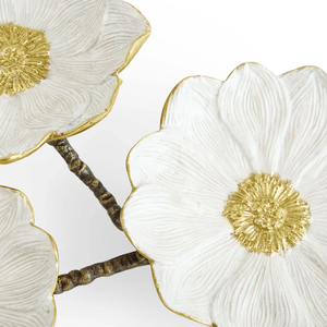 Vintage Bloom Metal Triple Plato Hecho a mano Floral 3 secciones Bandeja para servir aperitivos, condimentos y decoración - Product Image 4