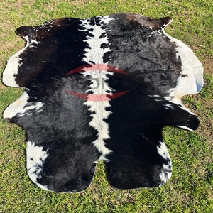 Vente en gros de tapis en cuir de vache véritable sacs à main canapés chaussures bagages vêtements-ceintures polyvalentes à motif de meubles finis en cheveux naturels - Product Image 1