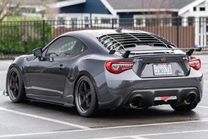 Subaru BRZ Limited 2017 d'occasion, boîte manuelle 6 vitesses - Product Image 3