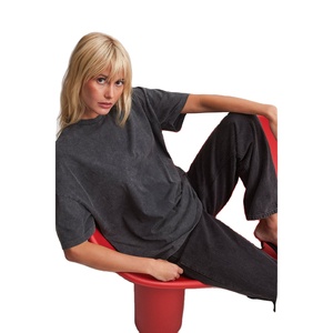 T-shirt en coton délavé pour femme, décontracté, coupe oversize, personnalisable, fabrication OEM, marque privée - Product Image 3