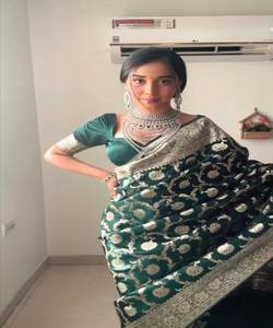 Prezzo all'ingrosso pesante esclusivo Designer indiano Lahenga Choli Dupatta tradizionale indiano pakistano abito da sposa <span class=keywords><strong>Surat</strong></span> - Product Image 3