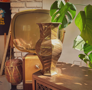 Último diseño de latón y aluminio, florero hecho a mano, mesa, boda, hogar y decoración de fiesta - Product Image 1