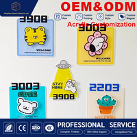 Plaque de porte personnalisée en acrylique, numéro de maison rotatif, dessin animé, animal, plante, panneau d'adresse, décoration de chambre d'enfant, décoration de maison