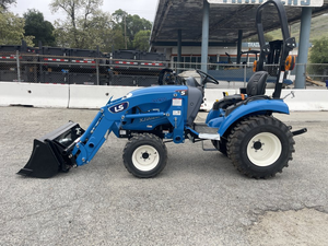 Tractor Cortacésped LS Compacto Diésel 4x4 con Plataforma de Corte para Jardinería y Uso Agrícola - Product Image 4