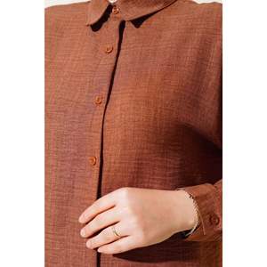 Túnica informal con botones en la parte delantera Marrón - Product Image 2