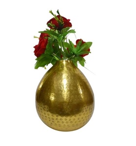 Vase à fleurs en métal de qualité supérieure Belle utilisation de pot de fleur de conception pour la décoration de table faite à la main en vrac. - Product Image 4