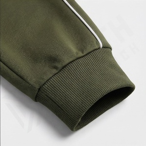 Ensemble de survêtement deux pièces pour homme, confortable, élégant, léger, vêtements de sport pour la salle de sport, tenue d'entraînement, vêtements de sport durables, tenue de course - Product Image 6