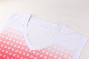 Camiseta de baloncesto de poliéster personalizada 2025, uniforme de baloncesto juvenil de secado rápido, ropa de equipo de Club para hombres con estampado transpirable - Product Image 3