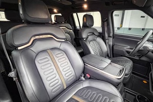 VOITURE ÉLECTRIQUE EXTREMEMENT PROPRE 2023 RIV-IAN R1S TOUT-TERRAIN 835-HP QUAD-MOTOR AWD POWERTRAIN GRAND PACK BATTERIE PRÊT À LIVRER - Product Image 6
