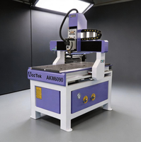 Petite machine de gravure et de fraisage CNC informatisée de bureau 6090, pour le travail du bois de précision et la fabrication de signalétique