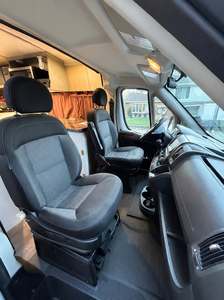 Fourgon d'aventure autonome - Mise à niveau du moteur, solaire + douche - Product Image 5