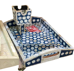 Artisanat de qualité, plateau de service à dessert en bois d'acacia brun avec incrustation de nacre, ensemble de 3 pièces, pot en acrylique, 35x35x1,5 cm, certifié EPCH - Product Image 5