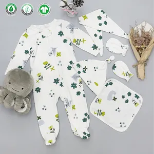 Custom GOTS Certified Organic Cotton Baby Gift Box 100%cotton Fabric Sleepwear Baby Clothes Set Newborn Baby Gift Set