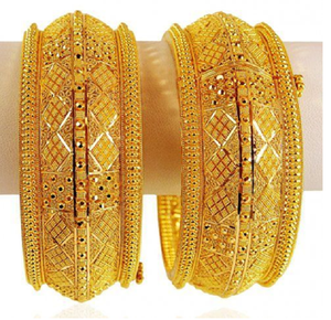 Bracelets en laiton au design majestueux de tête d'éléphant avec finition texturée. Disponible à prix de gros. - Product Image 5