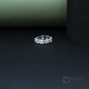 Hermoso anillo de diamantes de corte princesa Charm con oro fino de 18 quilates con diseño adorable para cada función - Product Image 2