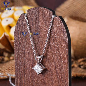 1,00 TDW Princess Cut Diamond White Gold Pendant de Labstone / Flawless like a Diamond/color de la EF-VS - Product Image 2