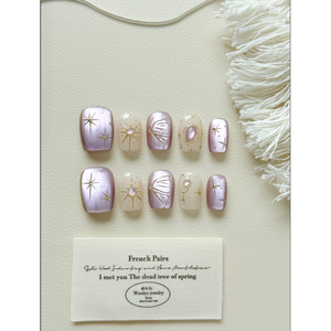 Celestial Glow Press on Nail ajoute un effet lumineux à votre nail art ! - Product Image 3