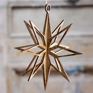 Ornements suspendus de Noël en bois fabriqués à la main avec des détails sculptés parfaits pour les idées de décoration d'arbre - Product Image 4