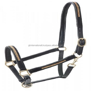 Licou en cuir rembourré noir doux et confortable avec chaîne bling de créateur incrustée licou de course pour cheval en pleine taille d'épi - Product Image 2