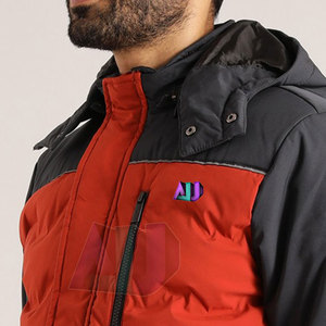 Chaqueta de Invierno Acolchada con Capucha, Transpirable y Resistente al Viento, de Primera Calidad para Hombre, con Logotipo Frontal, Venta Directa de Fábrica - Product Image 4