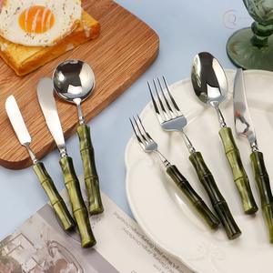 Ensemble de couverts en acier inoxydable au design moderne pour table à manger et utilisation en fête |   Couverts durables pour la maison - Product Image 3