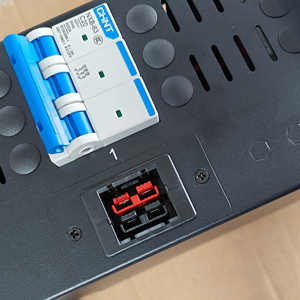 DoyonTek PDU Inteligente de 2 Vías SA2-30 P34 C19 C13, Salida Trifásica de 32A con Enchufe Industrial MENNEKES para Minería M63 M66 M73 M76 - Product Image 5