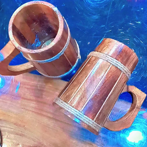 Mug à thé ou à café en bois carré écologique de haute qualité, en bois d'acacia naturel par Crescent Crafts pour les fêtes - Product Image 1