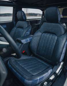 Bronco Clásico Moderno Usado Confiable de Origen Estadounidense, Gasolina, Manual, en Venta - Product Image 3