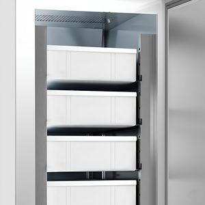 Réfrigérateur vertical pour poissons en acier inoxydable ECO - EN 600x400mm - 600L - avec 1 porte et 5 bacs à poissons - Face noire - Product Image 5