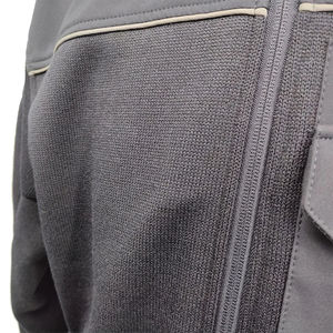 Chaqueta Impermeable Unisex 2026, Chaqueta de Caparazón Suave con Cuello Alto, Resistente al Desgaste y a los Arañazos, con Forro Polar Interior - Product Image 4