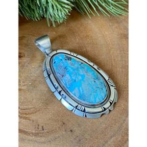 Colgante Wydell Billie de Turquesa Natural Azul con Engaste de Bisel en Plata de Ley - Product Image 2