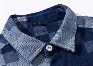 Chemise en jean décontractée premium pour homme, coupe ample, simple boutonnage, bleu délavé, idéale pour le printemps - Product Image 2