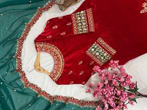 ชุดสلوارคามีซผ้ากำมะหยี่คุณภาพสูง ดีไซน์ทันสมัย พร้อมผ้าคลุมไหล่ผ้าจอร์เจตต์ปักลายอย่างดี เหมาะสำหรับงานปาร์ตี้และงานอีเว้นท์ต่างๆ - Product Image 5