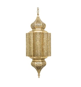 Lanterne marocaine en métal lourd avec une structure robuste et durable avec un treillis complexe et des perforations florales - Product Image 6