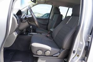 NISSAN FRONTIER PRO-4X CREW CAB D'OCCASION LHD/RHD 2019 - Product Image 3