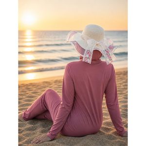 Sombrero de Copa Flexible Color Crema con Detalle de Tul, Cinta Floral Bordada a Mano, Estilo Sencillo, Hecho de Material Toquilla - Product Image 1