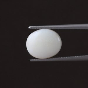 Opale blanche naturelle Pierre précieuse en vrac 3,72 carats Coupe ovale 12x11mm Certifiée IGI Taillée à la main Polie Vente en gros Fabrication de bijoux - Product Image 1