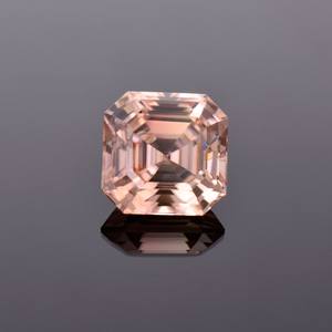 Sparkling Asscher Cut Fancy Enhanced Vvs Clarity Fabriqué à la main Diamant de luxe cultivé en laboratoire pour la fabrication de bijoux Certifié par IGI - Product Image 2