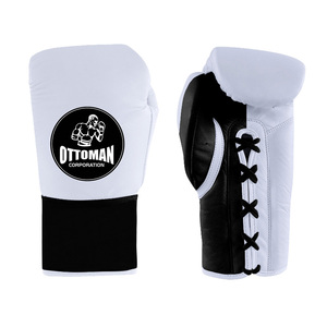 Gants de boxe professionnels fabriqués en usine, logo personnalisé, gants d'entraînement en PU avec bandage pour les mains, gants de boxe pour hommes - Product Image 1