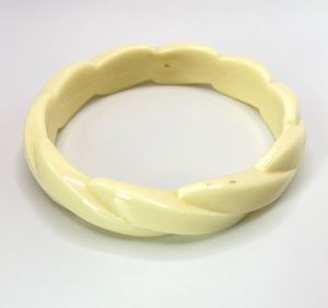 Juego de 5 Pulseras Acrílicas Tradicionales Vintage, Joyería de Resina con Diseño de Ángel Personalizado, Brazalete con Dijes de Diseño Innovador para Niña - Product Image 2